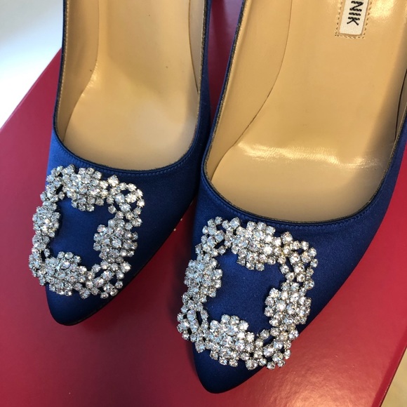 Manolo Blahnik 
Hangisi 105mm jewel-buckle pumps blue - Picture 7 of 7